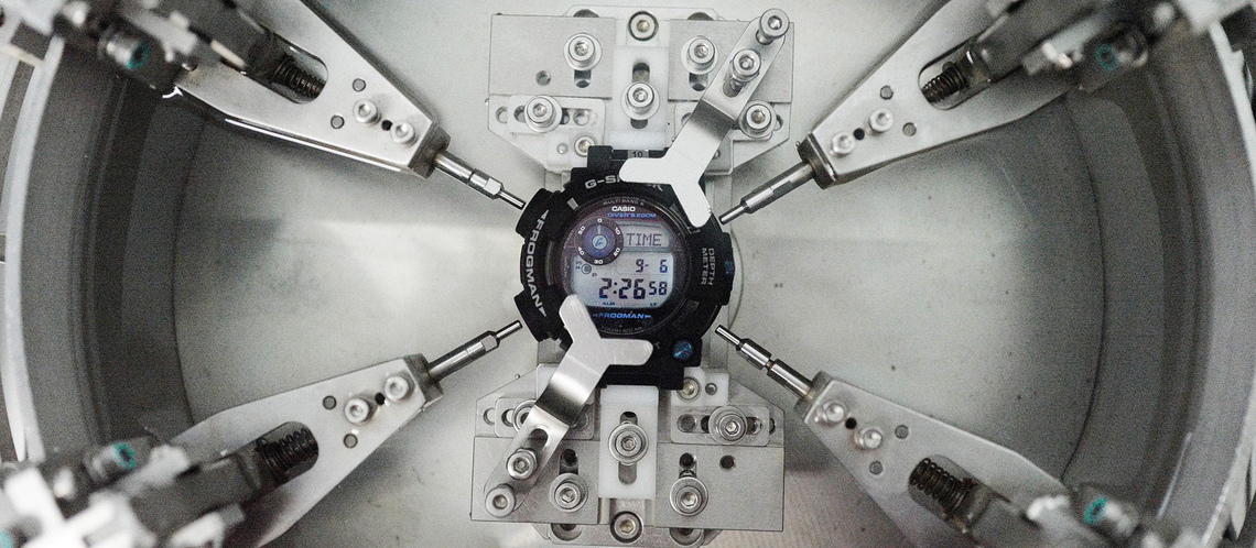 Feu de G-Shock - tome 3 - Page 2 L1070844_wide