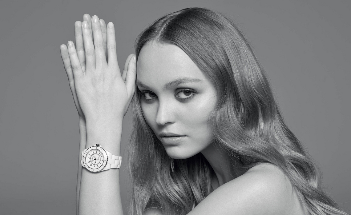 Mother-Daughter Time: Vanessa Paradis And Lily-Rose Depp Channel