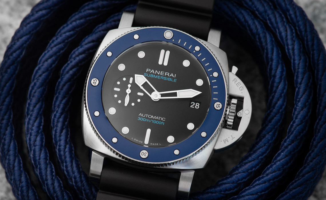 A Closer Look At Panerai's Online Exclusive Submersible Azzurro