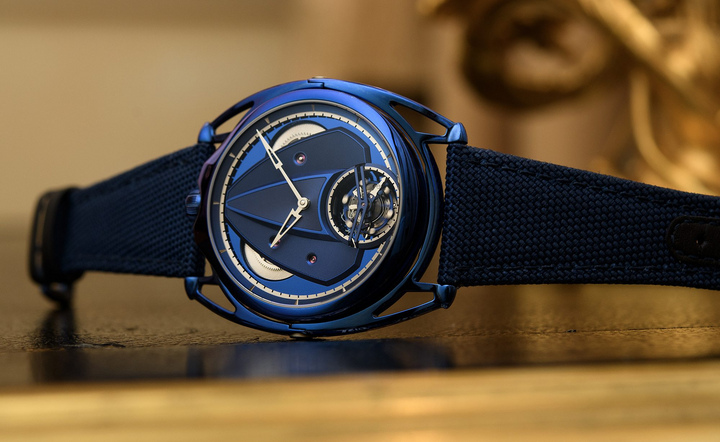 De Bethune’s Latest “XS” Duo Reflects Both Classicism and Futurism