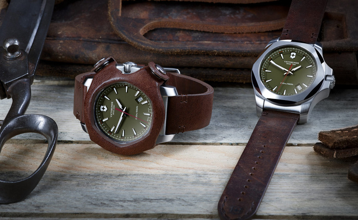 Victorinox inox leather on sale