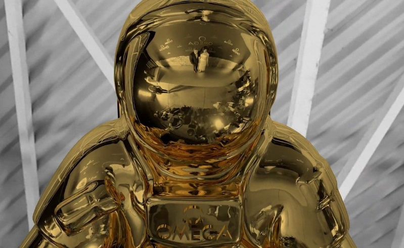 Mission Accomplished Omega s Golden Astronaut Has Landed In New York s Hudson Yards Watchonista