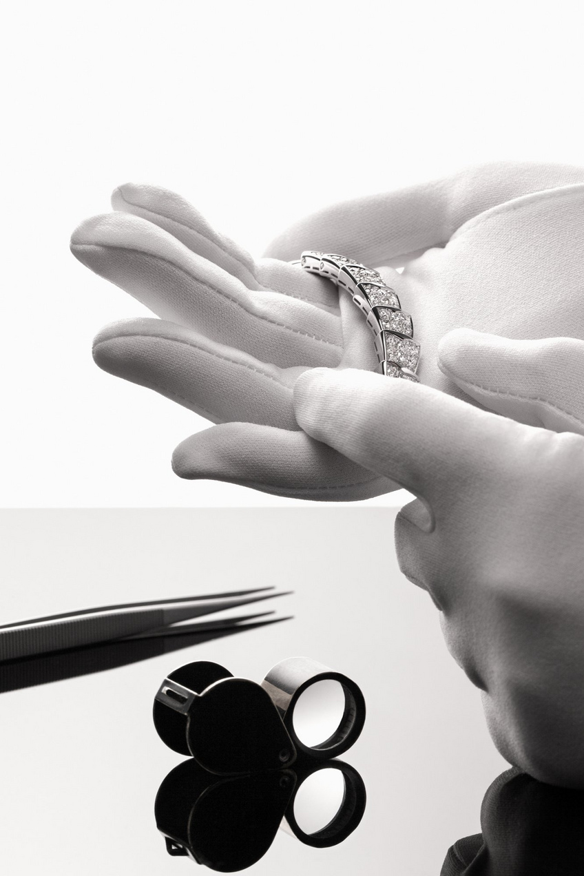 Baselworld 2015: Serpenti Goes Head-over-tail