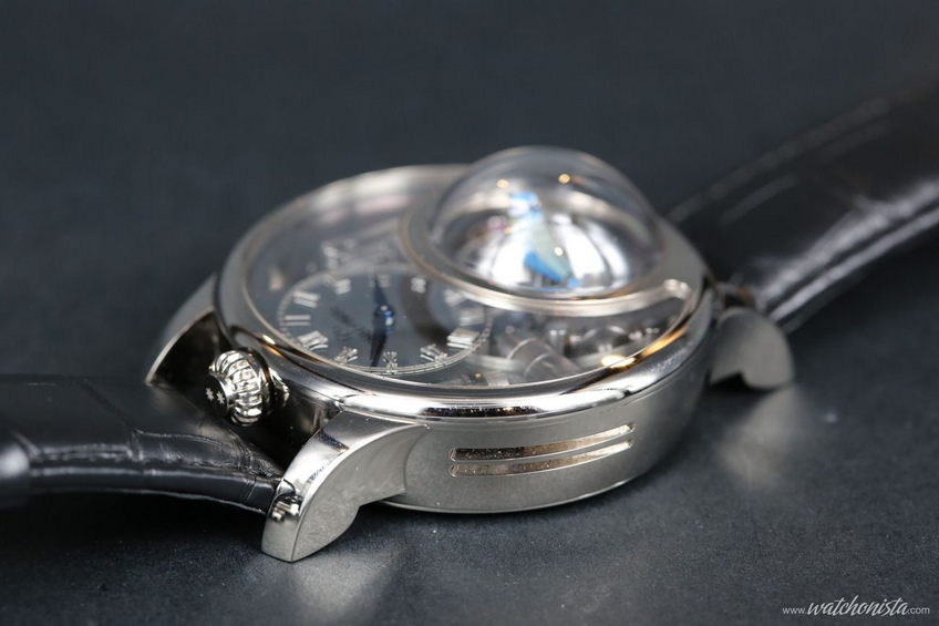 Jaquet Droz Charming Bird hands-on picture