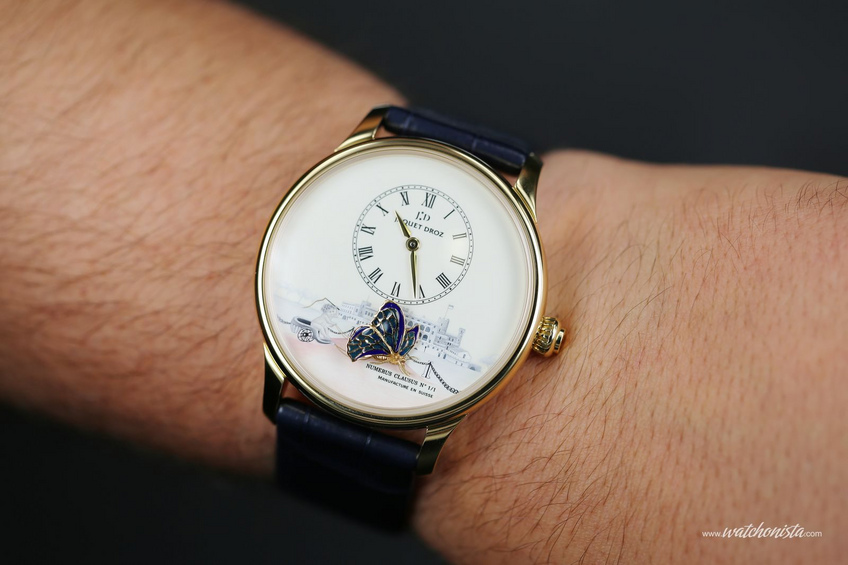 Test au porté de la Jaquet Droz Petite Heure Minute The Loving Butterfly Test au porté de la Jaquet Droz Petite Heure Minute The Loving Butterfly