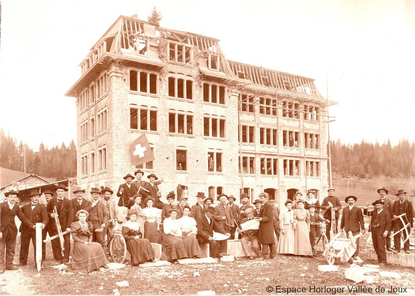 Ecole Technique de la Vallée de Joux 1907 during its construction