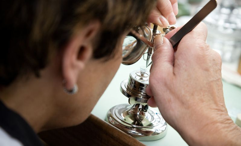 Monique Wyssmueller calibrating a spiral spring