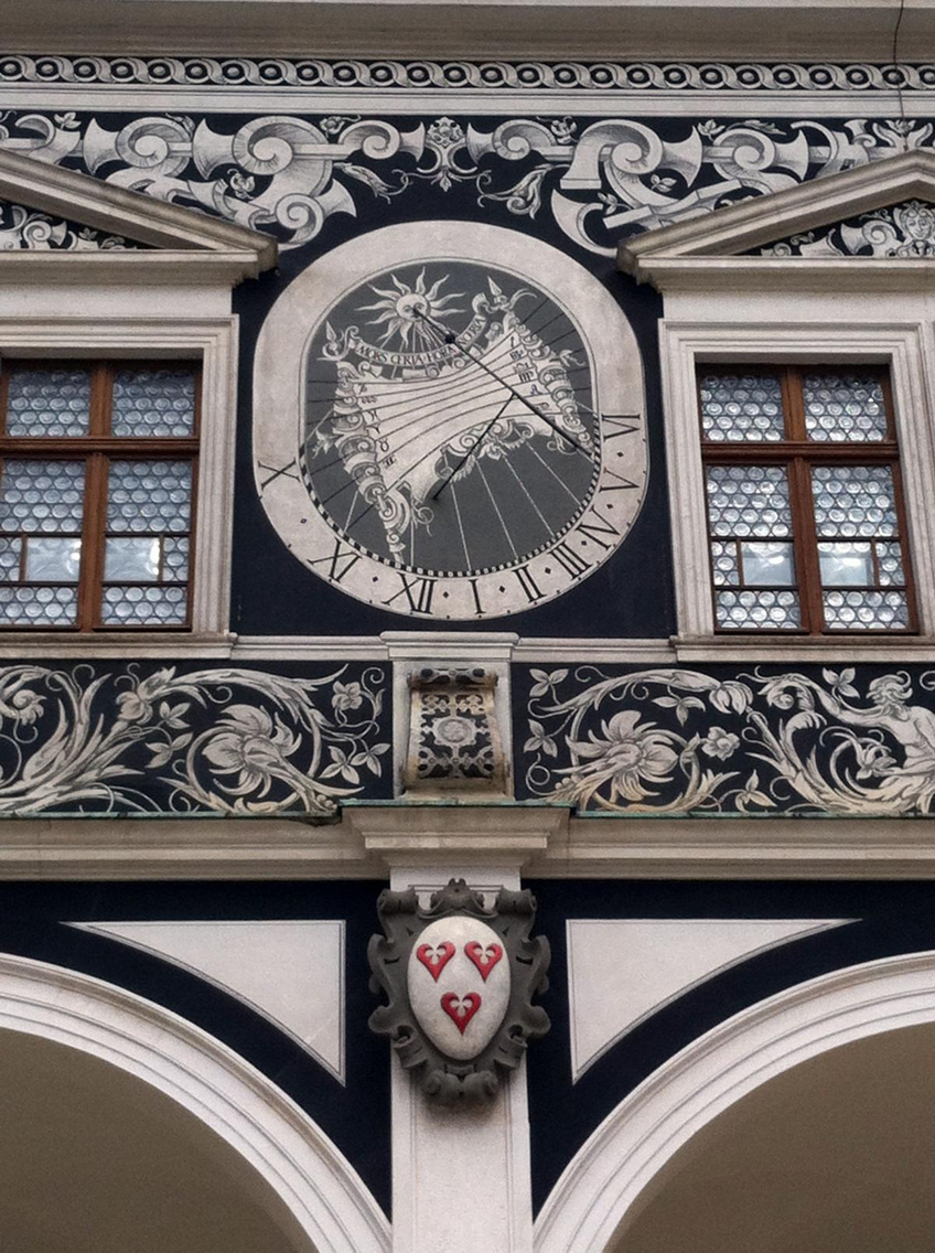 A nice vertical sundial inside Dresden court. A nice vertical sundial inside Dresden court.