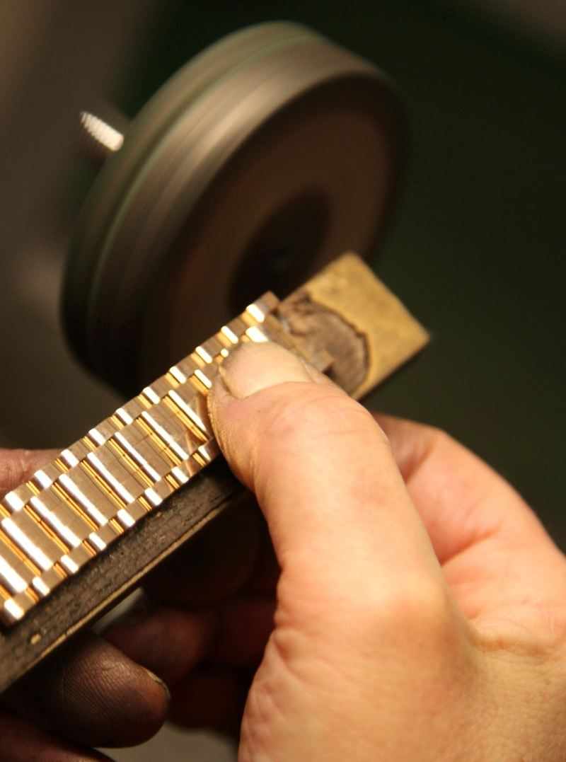 Strap finish at Sercab Strap finish at Sercab