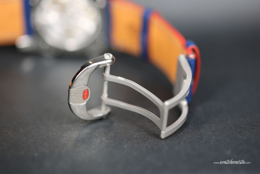 Parmigiani Fleurier Bugatti Aerolithe boucle ouverte Parmigiani Fleurier Bugatti Aerolithe boucle ouverte