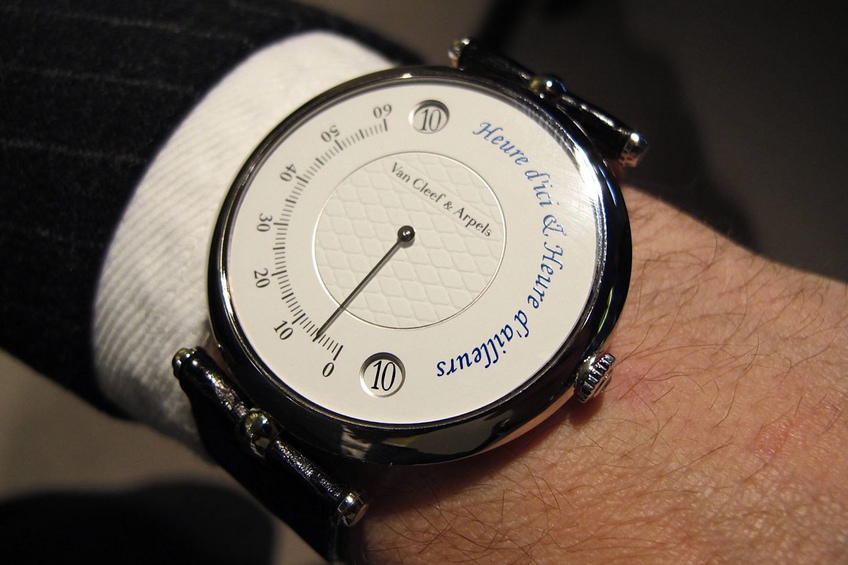 Van Cleef "Le temps d'ici et Heures d'ailleurs" Van Cleef "Le temps d'ici et Heures d'ailleurs"