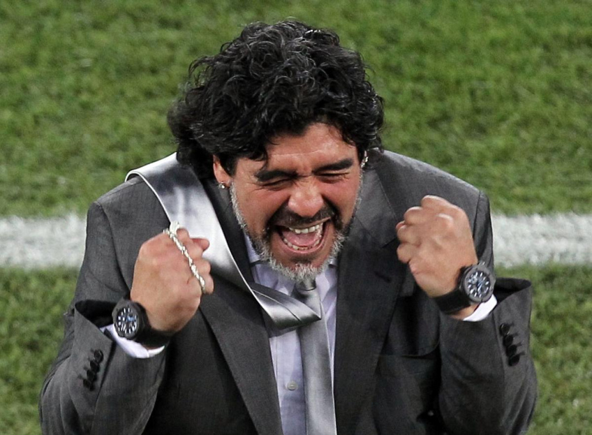 Maradona avec 2 Hublot au poignet Maradona avec 2 Hublot au poignet