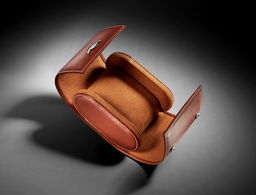 Phase de Lune Ecrin une montre Phase de Lune Ecrin une montre