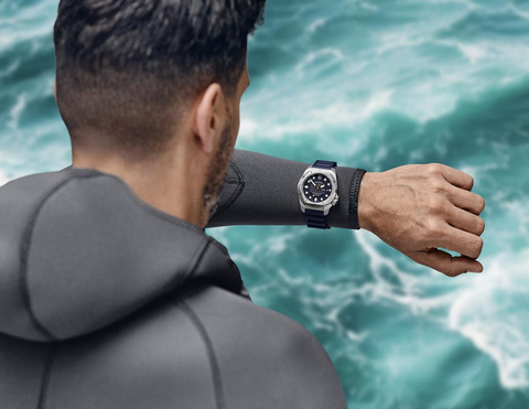 Victorinox Dive Pro Quartz Diver's Watch, Silver-Coloured / Blue Victorinox Dive Pro Quartz Diver's Watch, Silver-Coloured / Blue