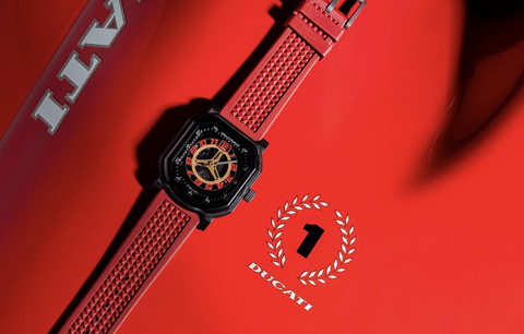 The Gerald Charles Maestro 4.0: A Tribute to the Ducati 916