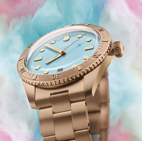 Watches Wonders Oris Delights With Their New Divers Sixty Five Cotton Candy Watchonista