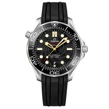 OMEGA Seamaster Diver 300M OMEGA Co-Axial Master Chronometer « James Bond » Limi