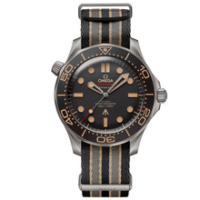 Omega Seamaster Diver 300M Omega Co-Axial Master Chronometer « 007 » Edition – 4