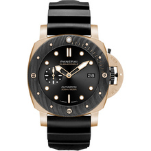 Panerai Submersible Goldtech™ Orocarbo – 44mm