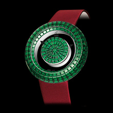 Jacob &amp; Co. Brilliant Mystery Baguette All Emeralds – 38mm