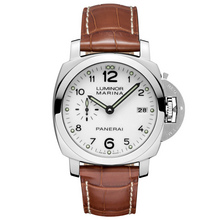 PAM00523 FRONT