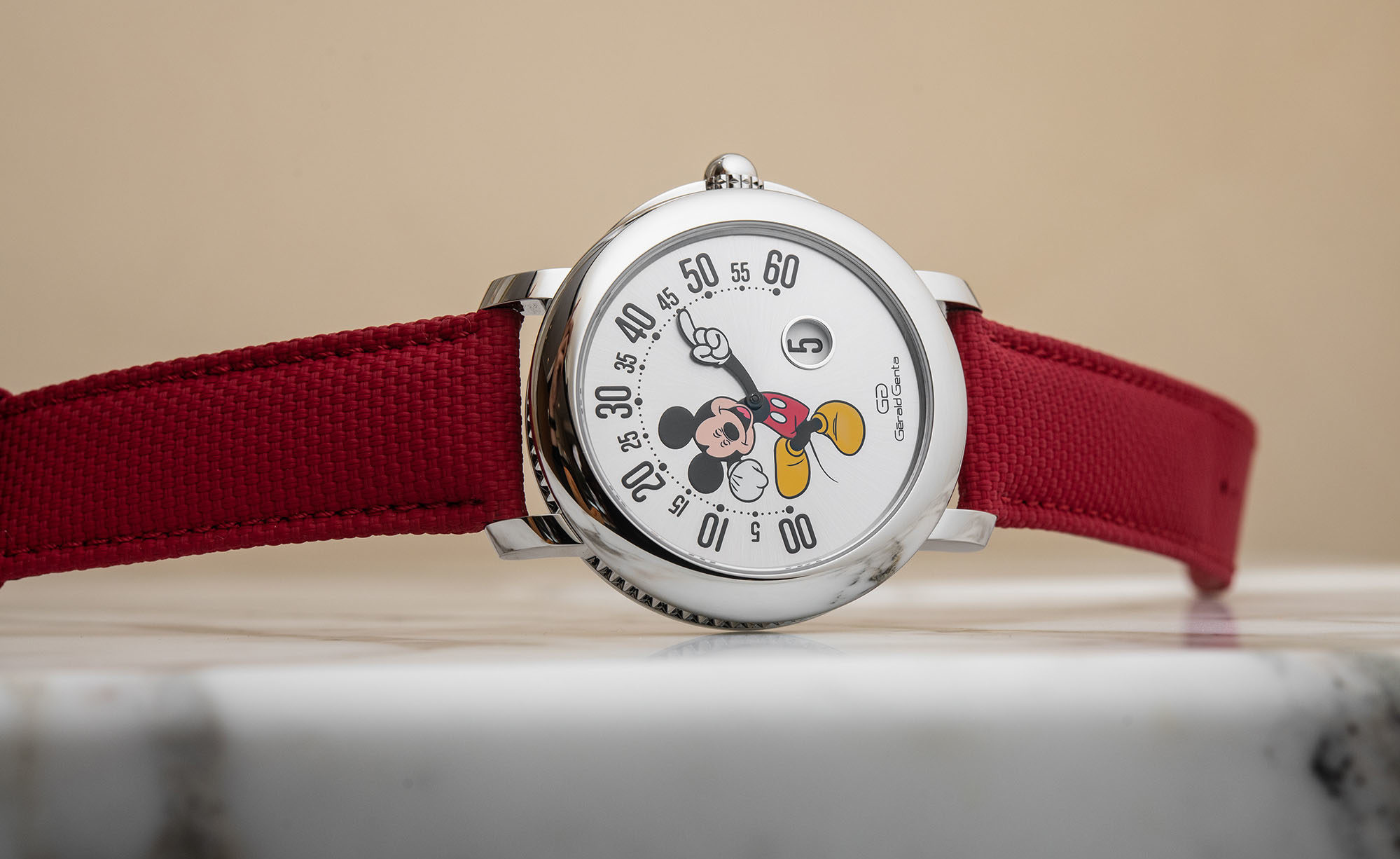 Mickey mouse dive watch clearance
