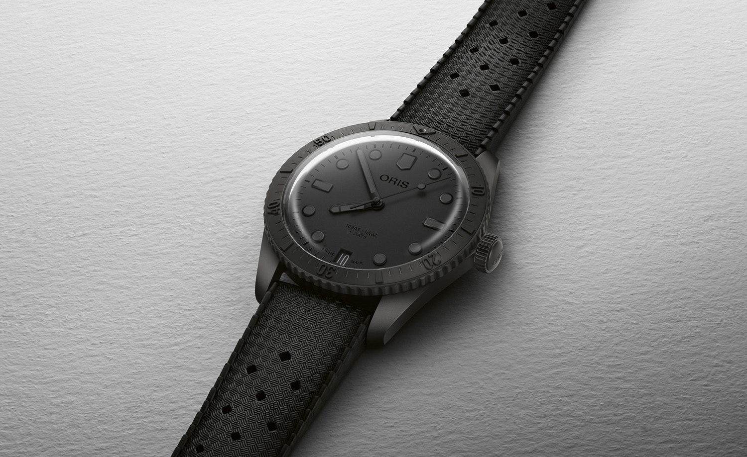 Neo Noir: Oris Celebrates Its 120th Anniversary with an All Black