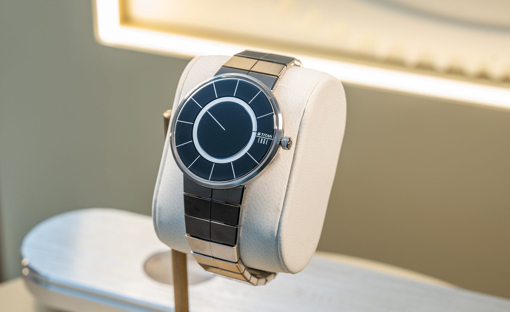 Titan Adds Mechanical Movement to Its Celebrated Ultra‑Thin Edge Watch