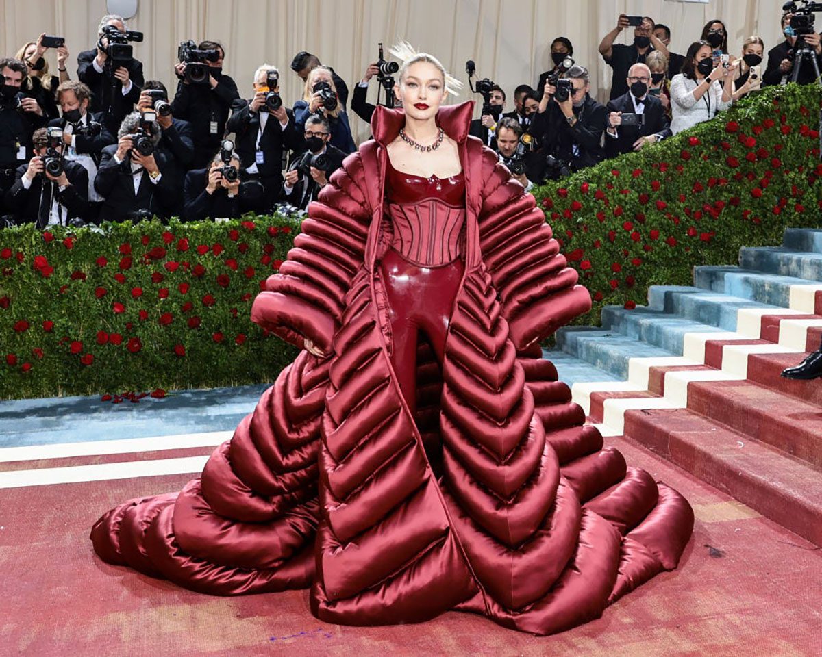 Welcome to the METaverse: Watch Spotting on the 2022 Met Gala’s Red ...