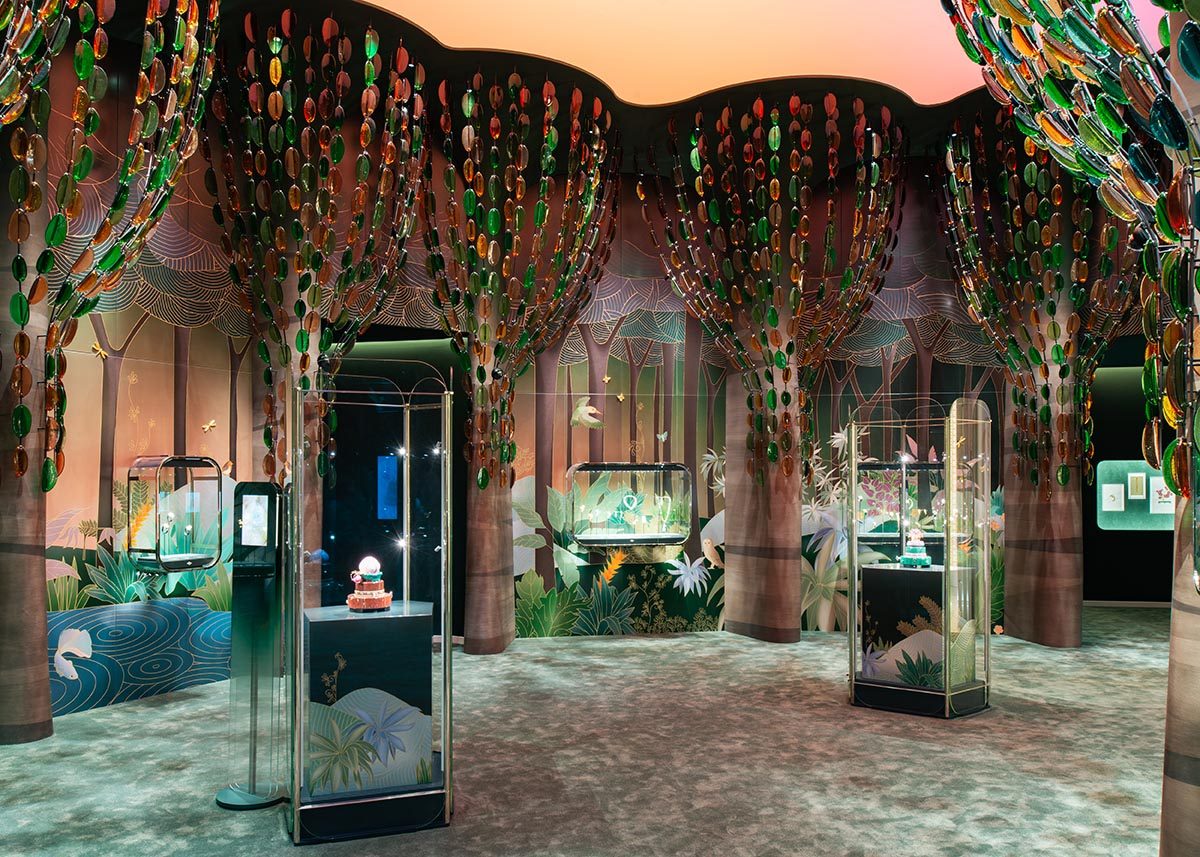 Maestro Maison Van Cleef & Arpels Unveils a Visual Symphony at Watches