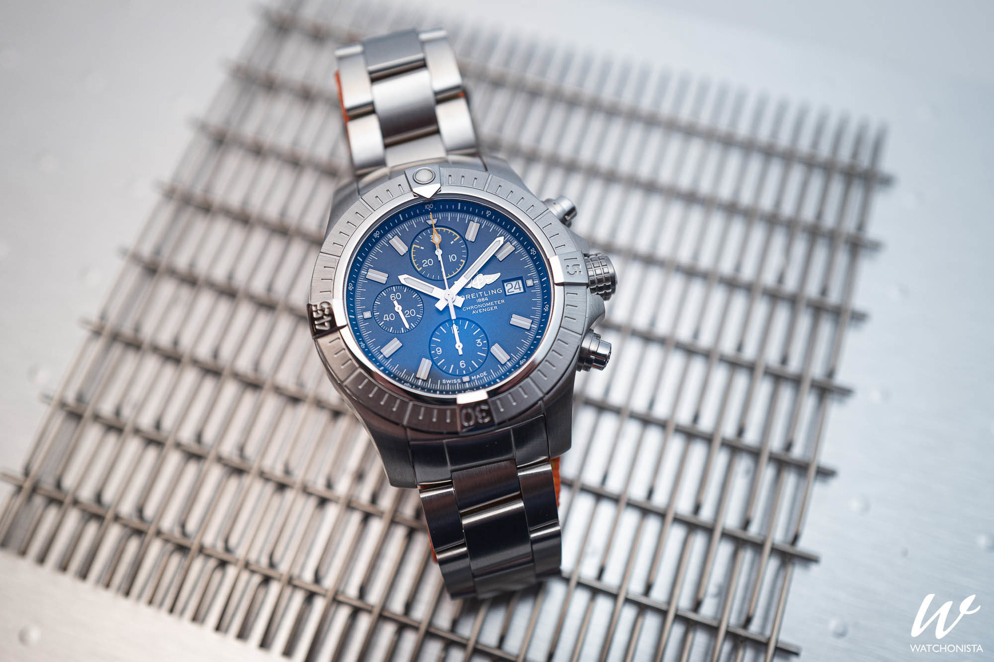 breitling avenger chronograph 43