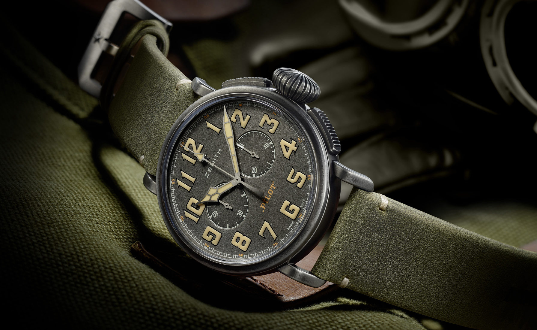 Baselworld 2016: Heritage Pilot Café Racer - VINTAGE STYLE RIDING