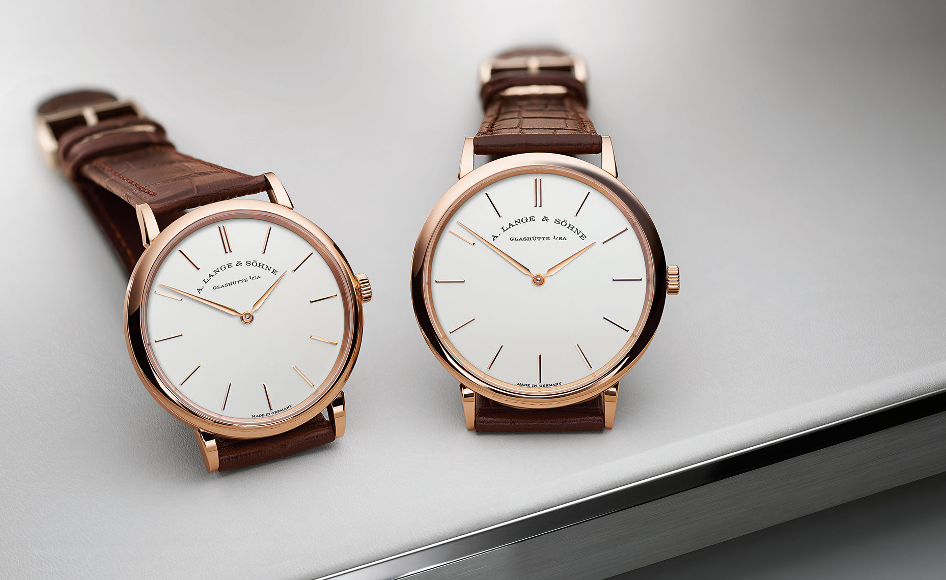 Twohand watch with a new design Watchonista