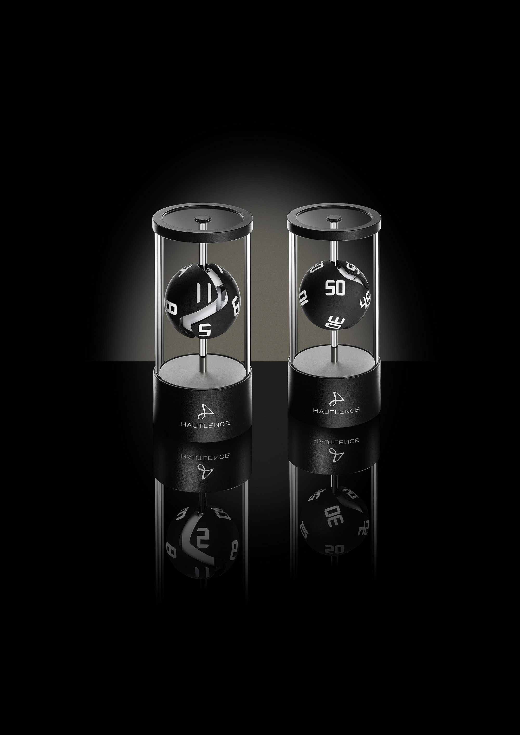 HAUTLENCE HL Table Clock Watchonista