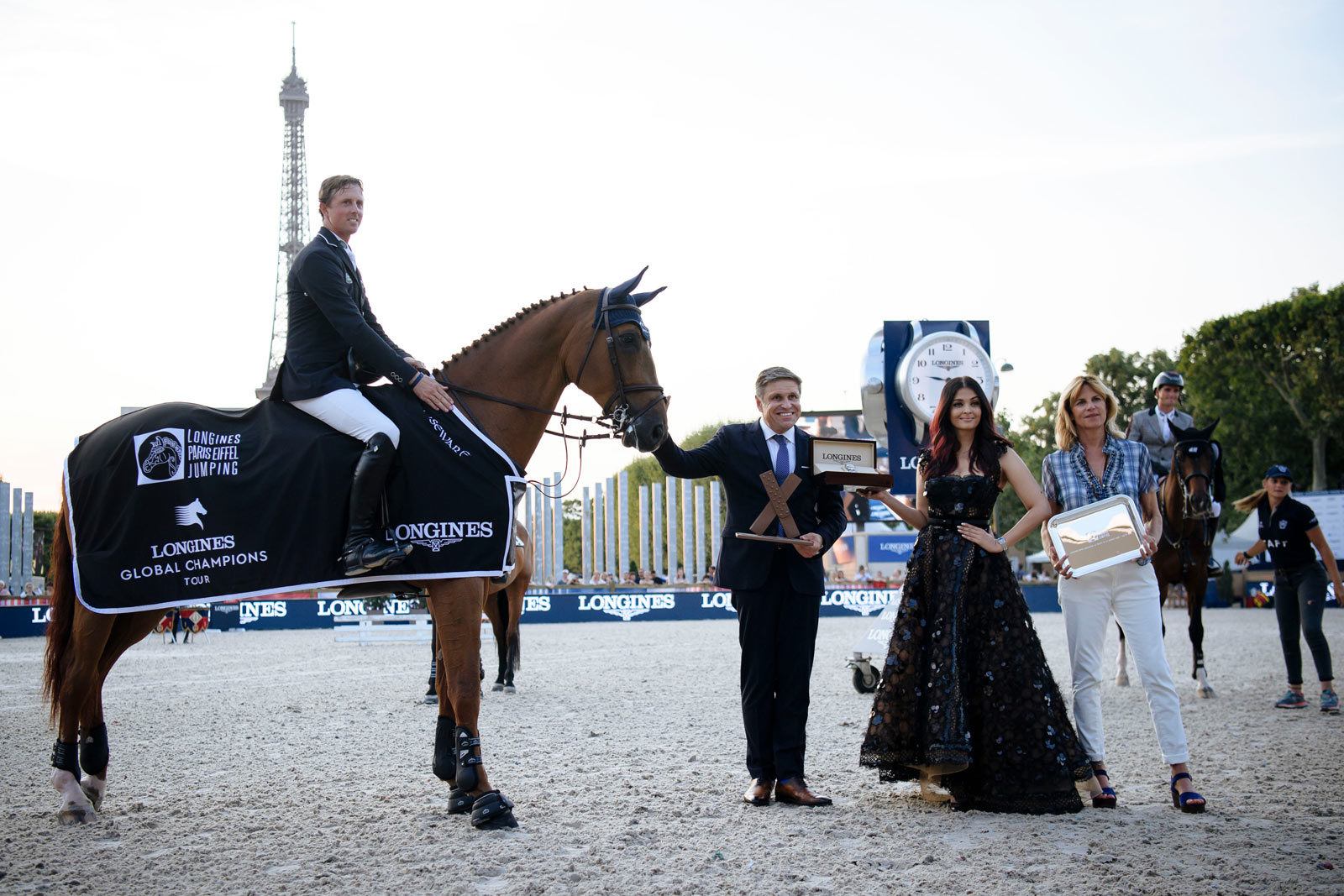 Longines Paris Eiffel Jumping Watchonista