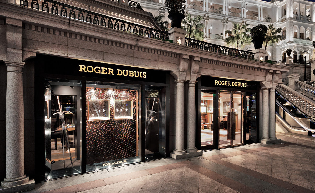 Контакты бутика. Boutique «Panerai» «Roger Dubuis» г. Москва, ул. Петровка, д. 5. Roger Dubuis too much.