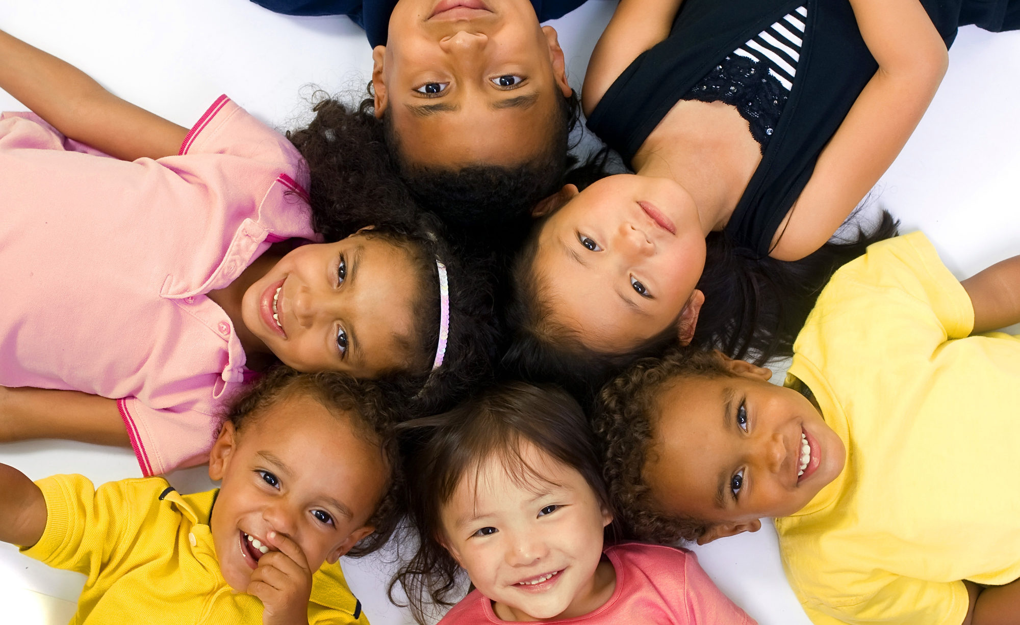 Расы людей равны. Разные дети. Люди разных рас. Дети разных рас. Дети разных национальностей.